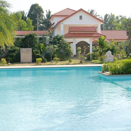 Armonia Village Resort And Spa Chumphon Dış mekan fotoğraf