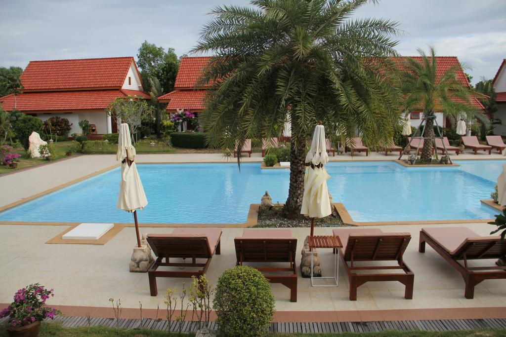 Armonia Village Resort And Spa Chumphon Dış mekan fotoğraf