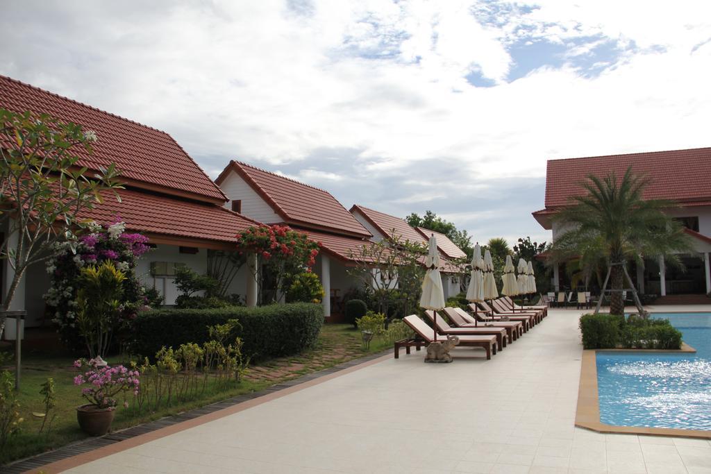 Armonia Village Resort And Spa Chumphon Dış mekan fotoğraf